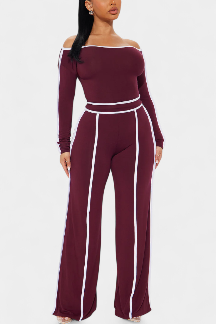 Conjunto Krystelle con hombros descubiertos y pantalones rectos